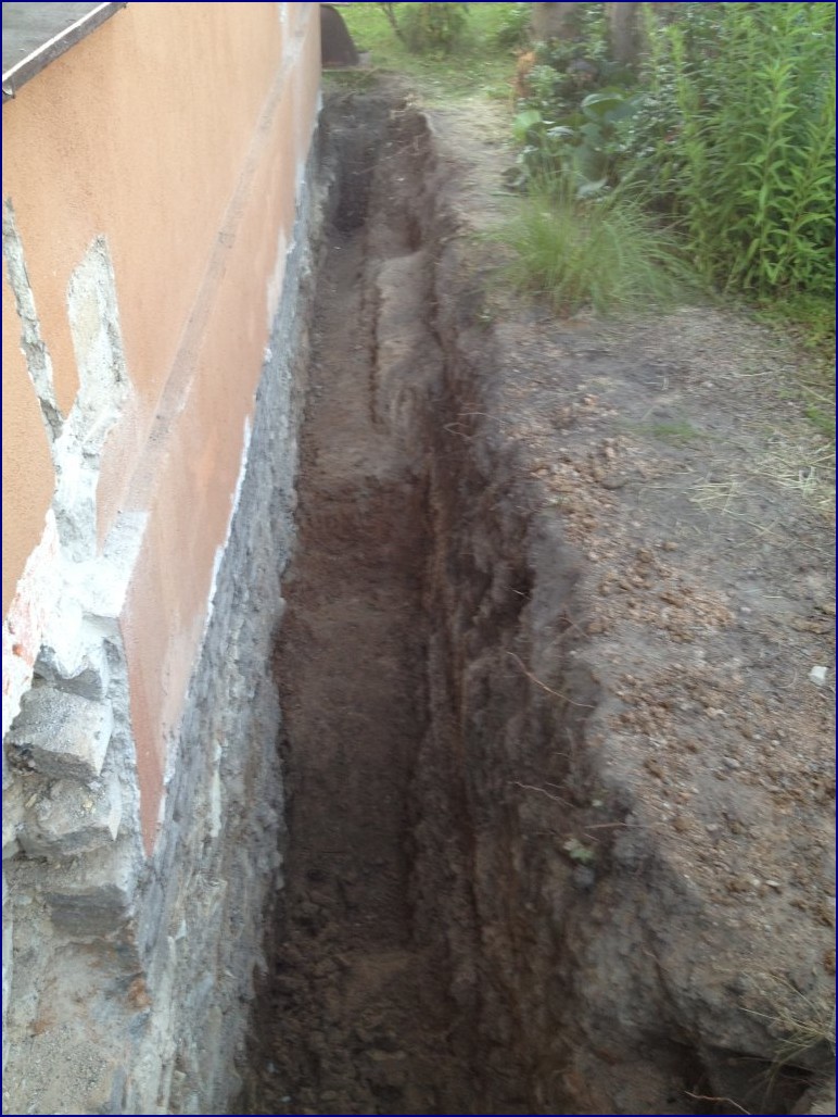 Odkopání základů: 7 zásadních kroků pro bezpečnou a efektivní renovaci domu